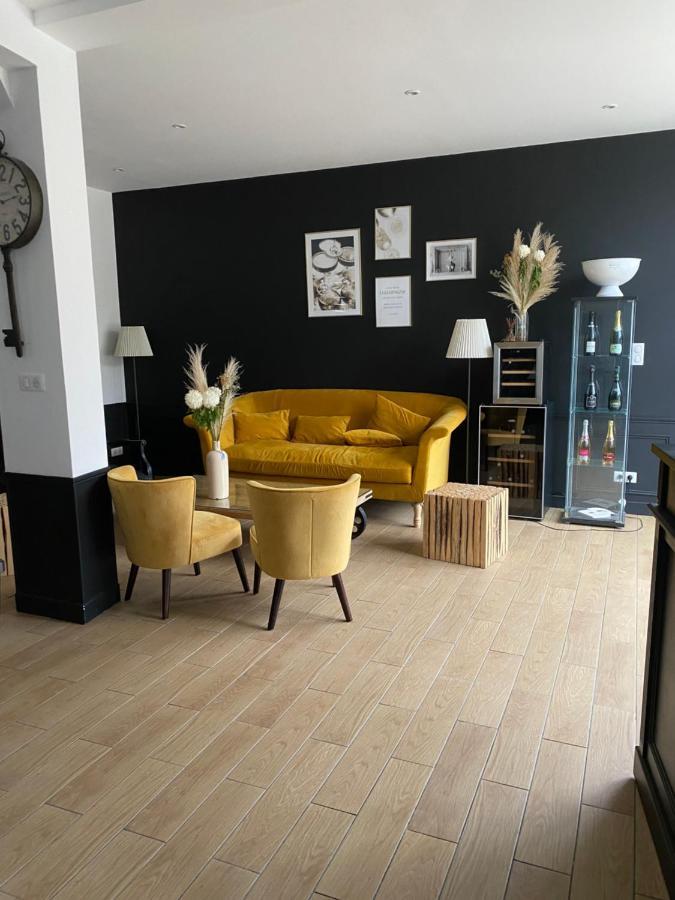 Le Domaine Des Sources Bed and Breakfast Saint-Martin-dʼAblois Exteriör bild