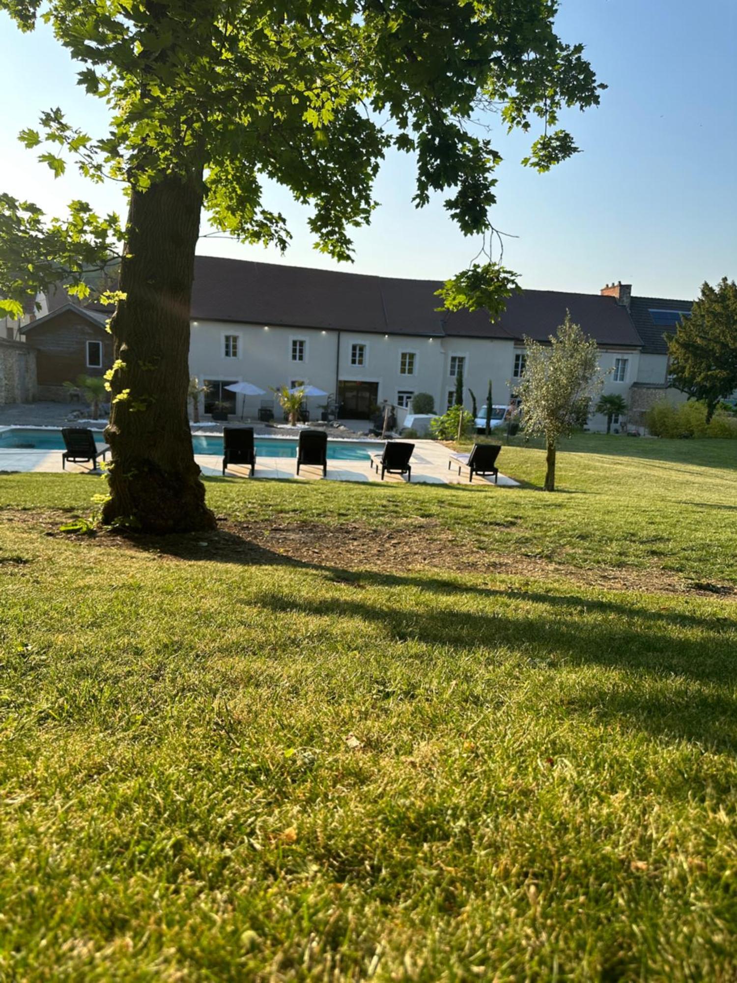 Le Domaine Des Sources Bed and Breakfast Saint-Martin-dʼAblois Exteriör bild