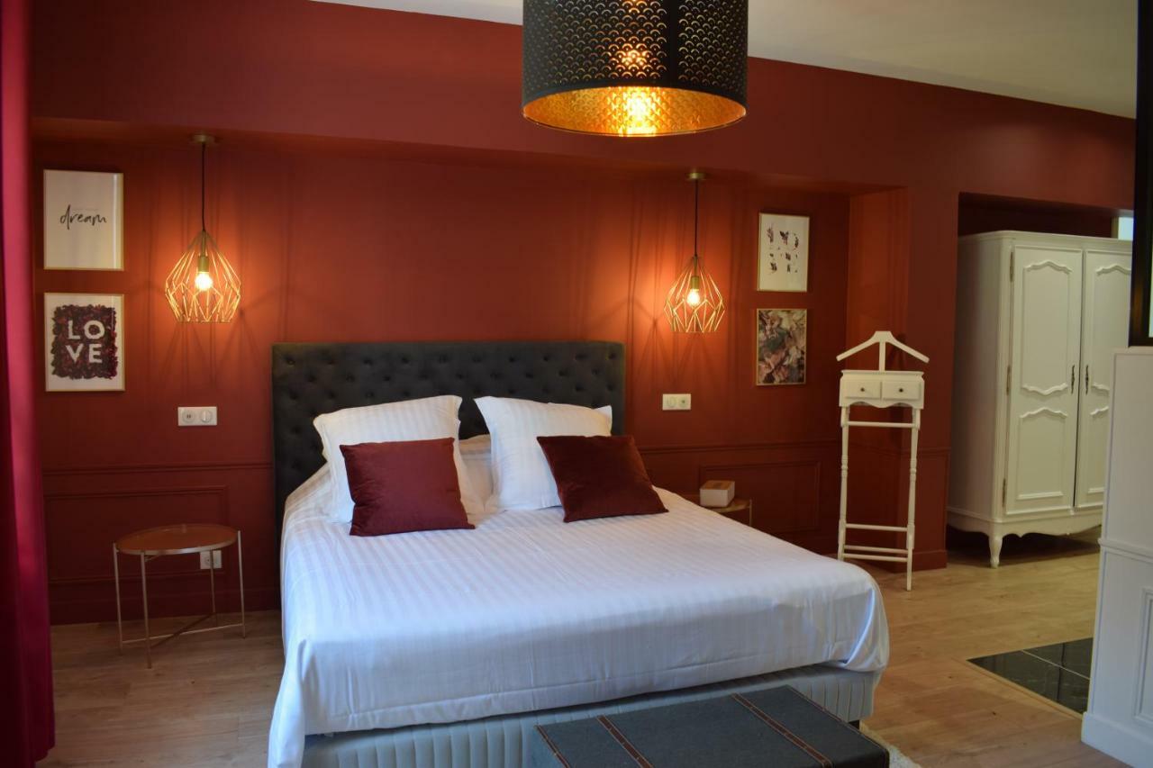 Le Domaine Des Sources Bed and Breakfast Saint-Martin-dʼAblois Exteriör bild